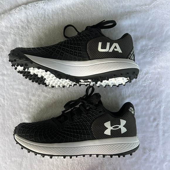 Women's UA Glyde 2 Turf Softball Shoes size 5.5US. Never worn. - Picture 9 of 15